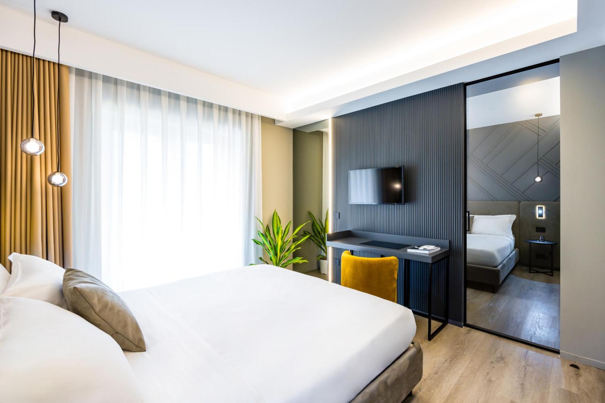 Mh Suites Plebiscito Napels Buitenkant foto