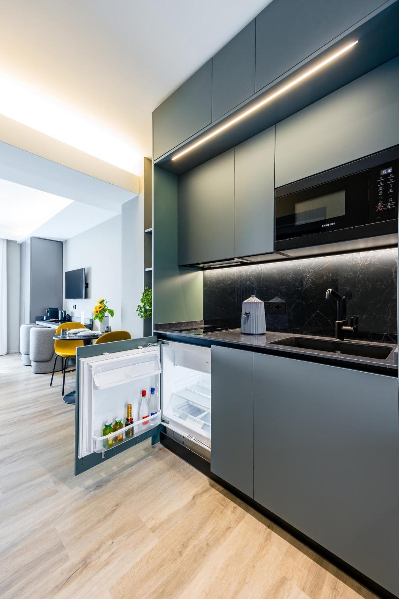 Mh Suites Plebiscito Napels Buitenkant foto